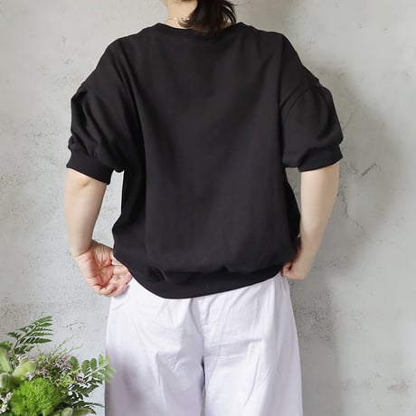 Le pivot halfsleeve sweat (offwhite/black)