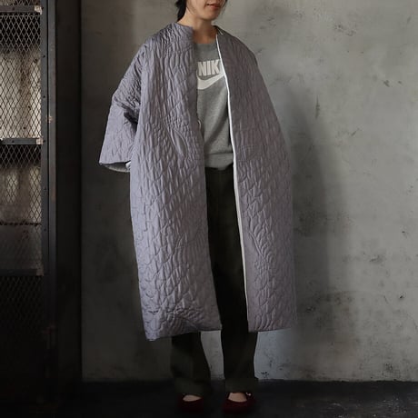 TOWAVASE silk quilt robe (gray)