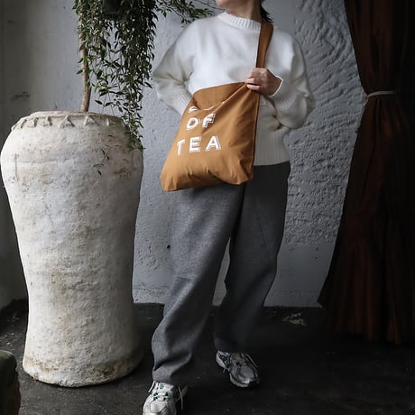 R&D.M.Co-  shoulder bag (CUP OF TEA)