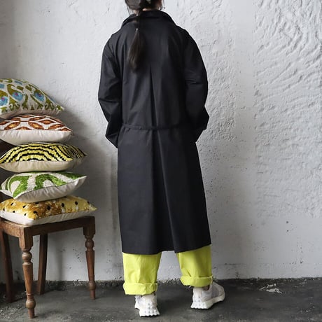 .less robe coat (black)