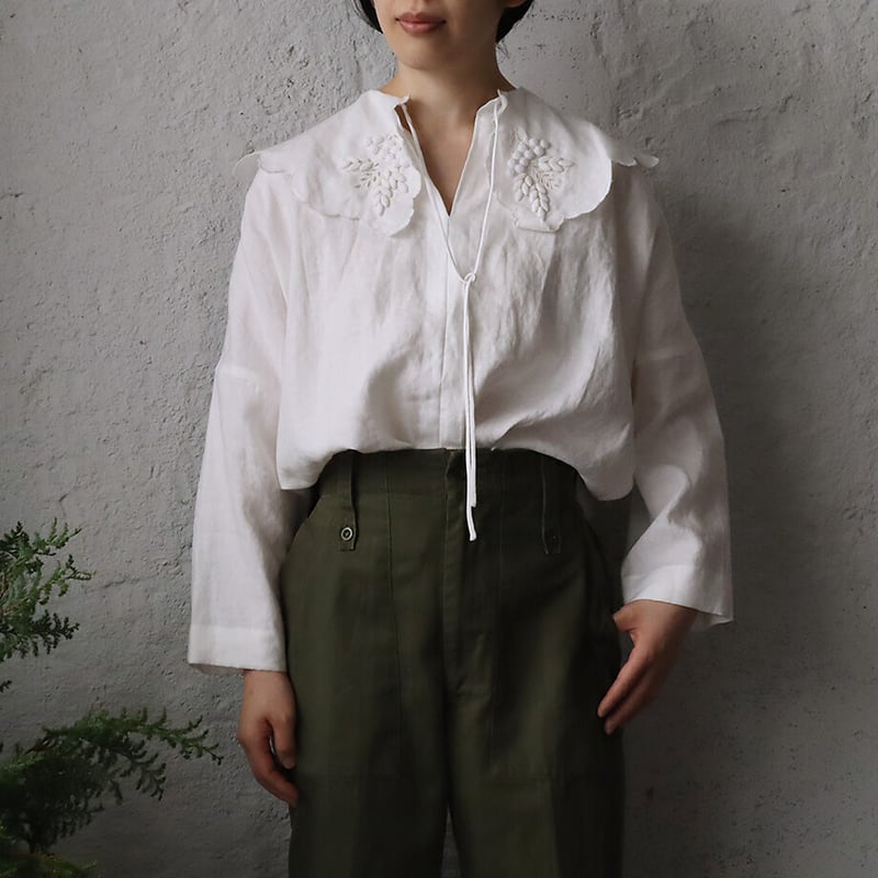 TOWAVASE Bon Voyage blouse (white) | nii-B | WE
