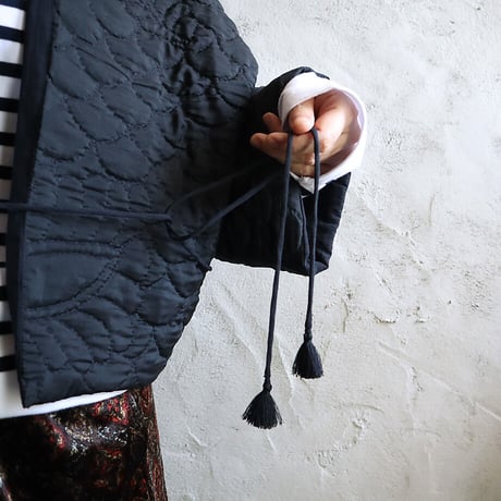 TOWAVASE silk quilt jacket (black)
