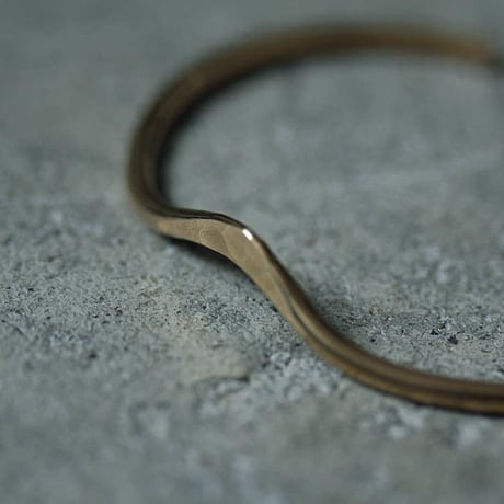 CINQ bangle dune