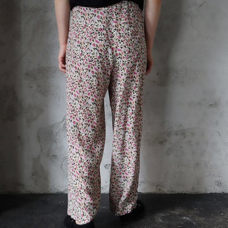 Le pivot flower print  rough pants (pink mix)