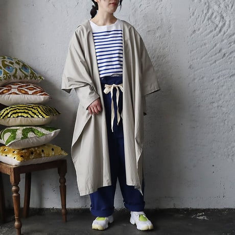 .less robe coat (beige)