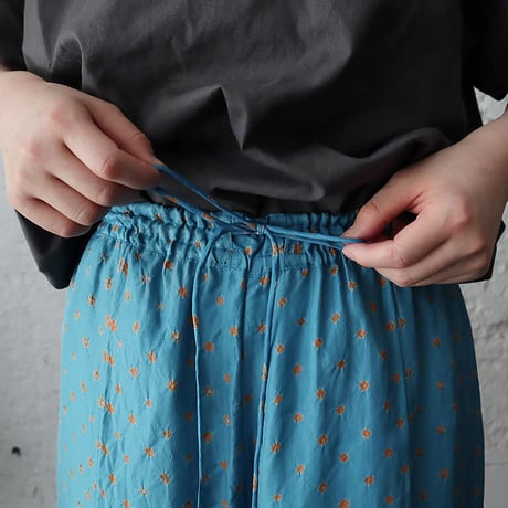 TOWAVASE silk pants Bonbon (blue)