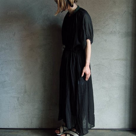 Tabrik linen dress black