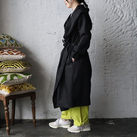 .less robe coat (black)