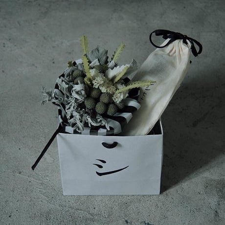 Shi-shi shichijyuniko X nii-B gift set