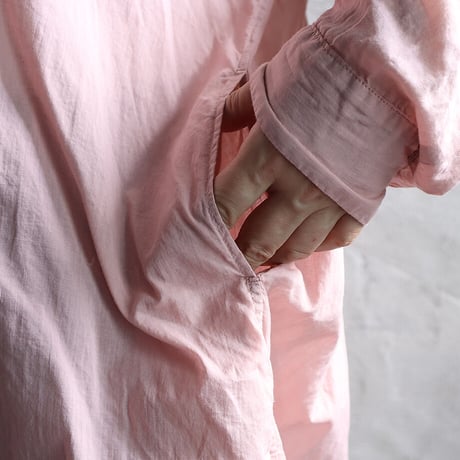 R&D.M.Co- GARMENT DYE frill collar long shirt (pink)