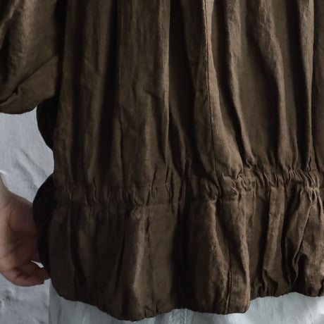 Tabrik linen puff blouse (doro-zome)