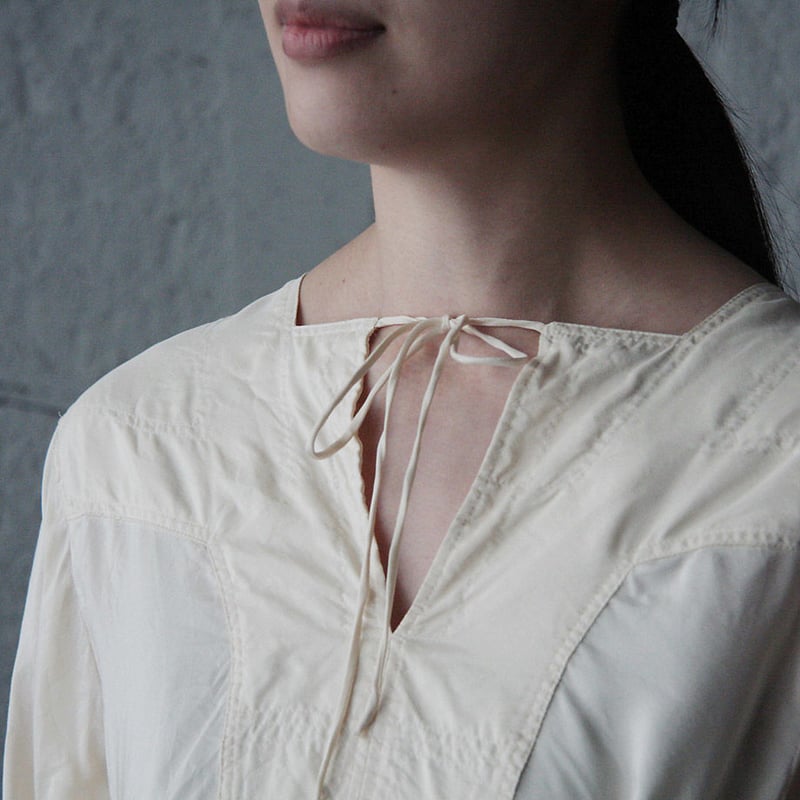 TOWAVASE Artisan blouse (ivory) | nii-B | WEBSHOP