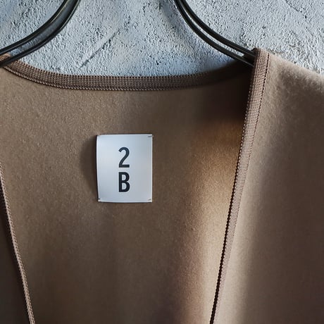 2B wool long gilet (beige)