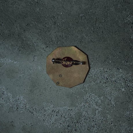 shima brooch  medium H