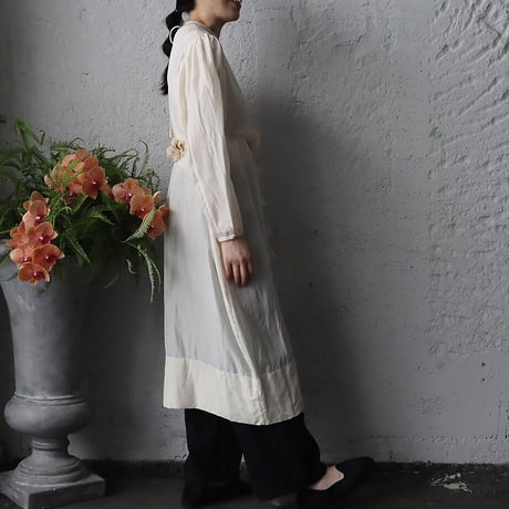 TOWAVASE Collier dress (ivory)