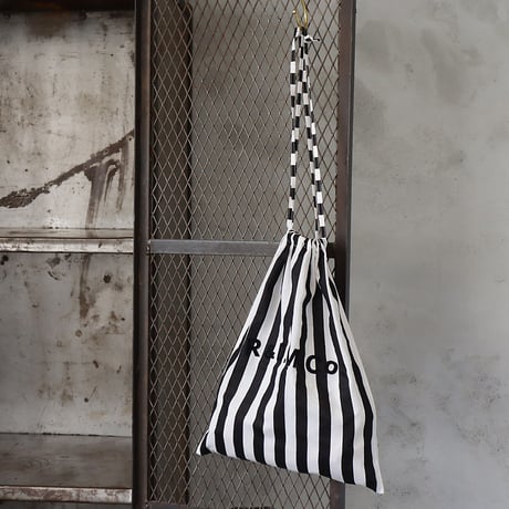 R&D.M.Co- deck-chair stripe drawstring bag(black)