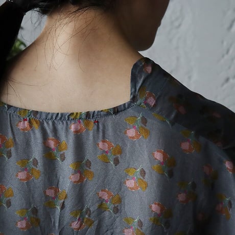 TOWAVASE Sarasa dress Louis (gray)