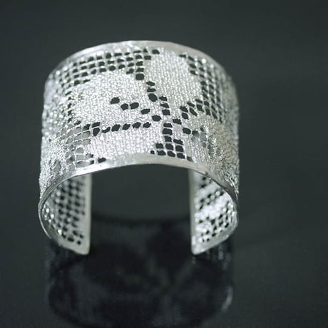 MAISON RUBUS. recollection lace bangle(silver)