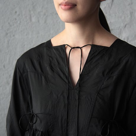 TOWAVASE Artisan dress (black)