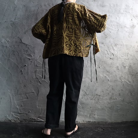 saruche hand cutwork short jacket (dark chai)