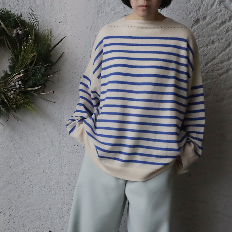 TOWAVASE Basque pullover (ivory x blue) | nii-B