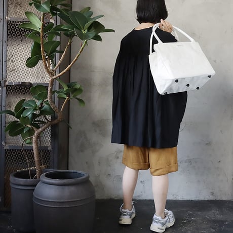 R&D.M.Co- glossary boston bag (black/white)