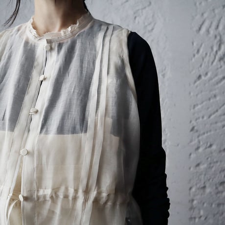 Tabrik  organdy  gilet (ivory)