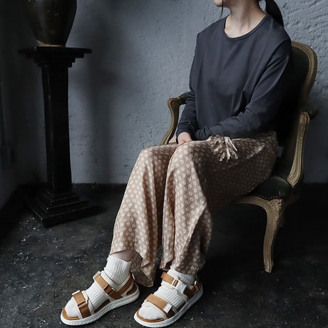 TOWAVASE sarasa silk pants Leo (beige)