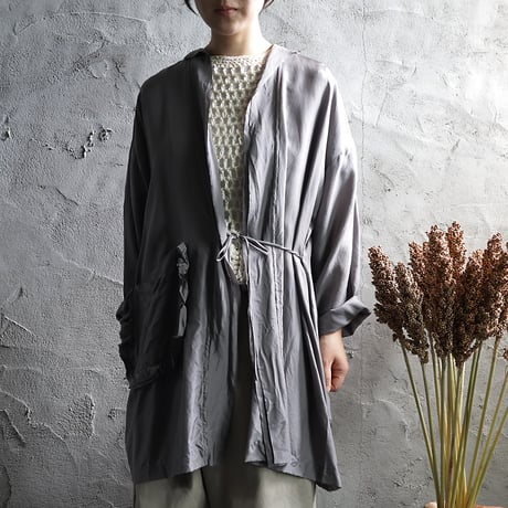 TOWAVASE Volant silk short robe (light gray)