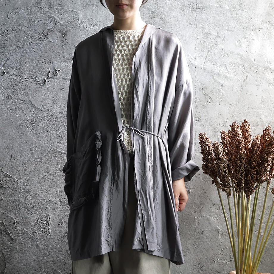 期間限定お値下げTOWAVASE silk quilt robe TOWAVASE silk quilt robe トワヴァーズ