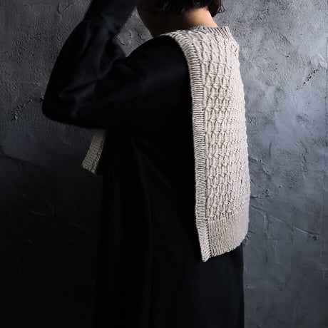 chiihao x nii-B  rambouillet vest (beige)