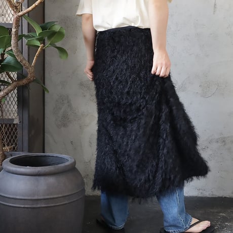 .less wrap skirt (black)