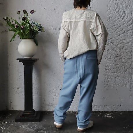 TOWAVASE Leavers blouse (gray)