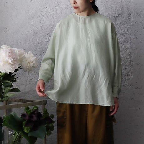 R&D.M.Co- silk pullover (pale green)