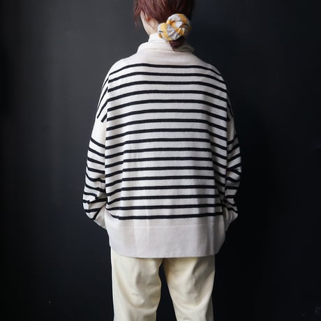 TOWAVASE Basque pullover (turtleneck)