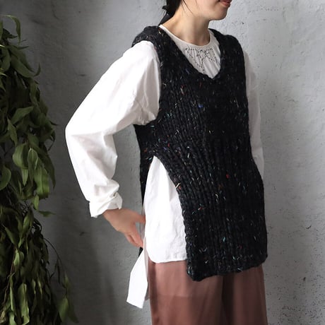 chiihao x nii-B peru vest black mix