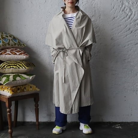 .less robe coat (beige)