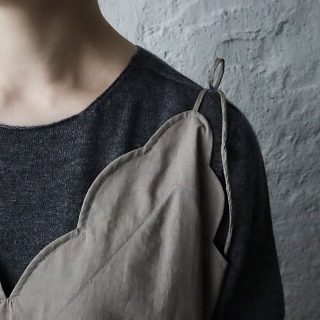 TOWAVASE Anne camisole (gray)
