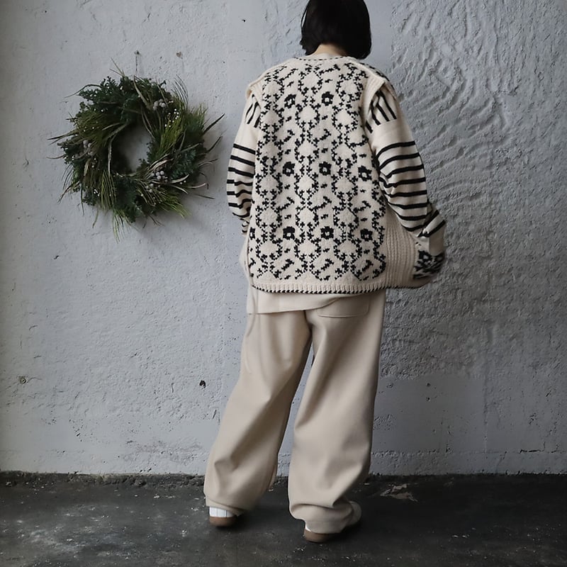 TOWAVASE カーディガン TOWAVASE トワヴァーズ ホワイトカシミヤ カシュクール ニット パニエ