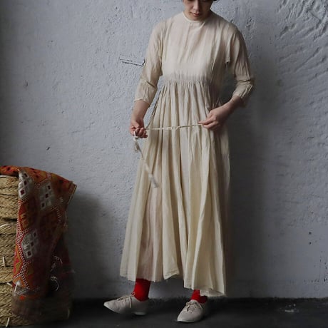 Tabrik paper brush dress