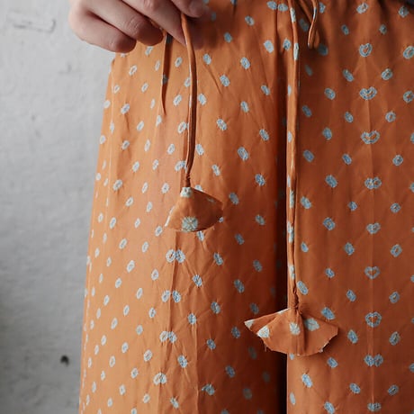 TOWAVASE silk pants Bonbon (camel)