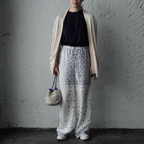 TOWAVASE ceramic blue pants