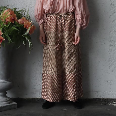 TOWAVASE sarasa silk pants (camel)