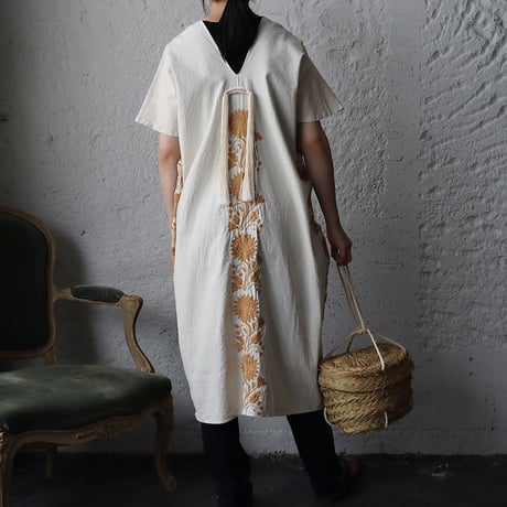 pips hand embroidered dress