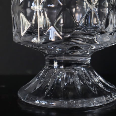 cutting glass flower vase (square)
