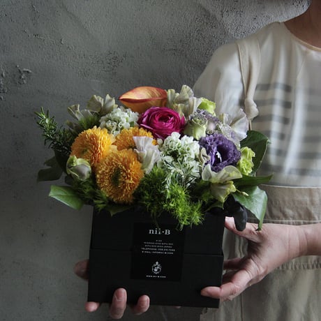 season flower arrangement (size M)