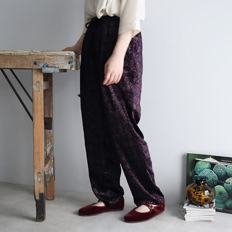 .less velvet tapered pants (purple)