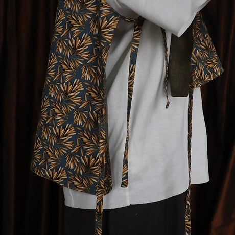 NOTA lace-up gillet (seed print)