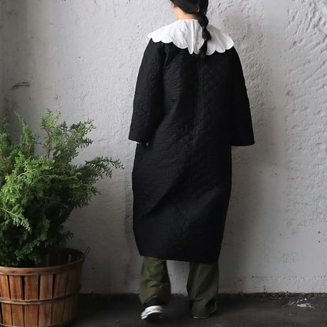 TOWAVASE silk quilt robe (black)