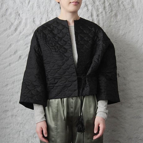 TOWAVASE silk quilt jacket (black)